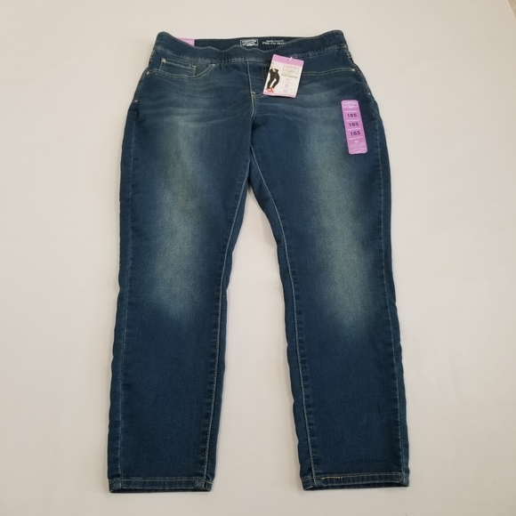 Signature Levi Strauss Totally Shaping Pull-On Skinny Jeans 16S NWT - Picture 1 of 8